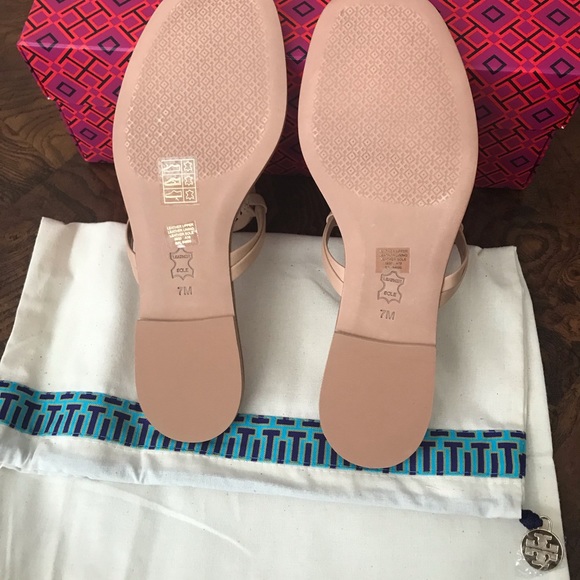 Tory Burch Sandals⭕️SOLD⭕️ - Picture 2 of 4